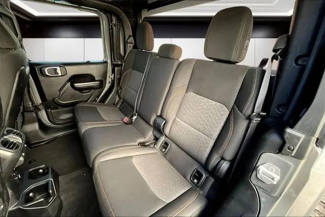 2021 Jeep Gladiator Sport