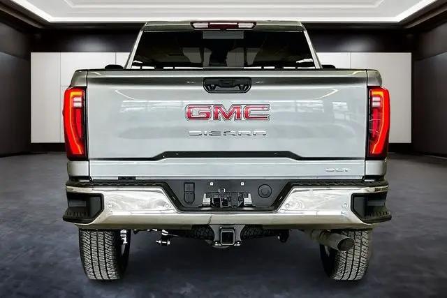 2026 GMC Sierra 2500HD Crew Cab, Standard Bed, SLT, 4WD