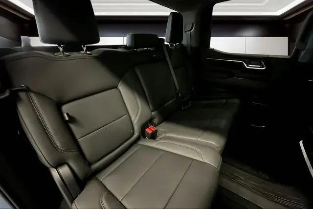 2026 GMC Sierra 1500 Crew Cab, Short Bed, SLT, 4WD