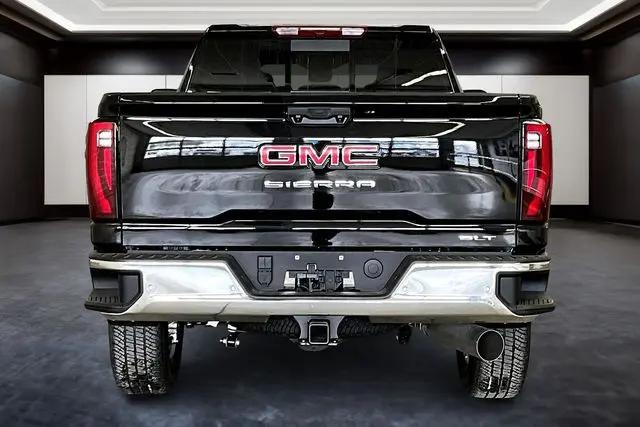 2026 GMC Sierra 2500HD Crew Cab, Standard Bed, SLT, 4WD