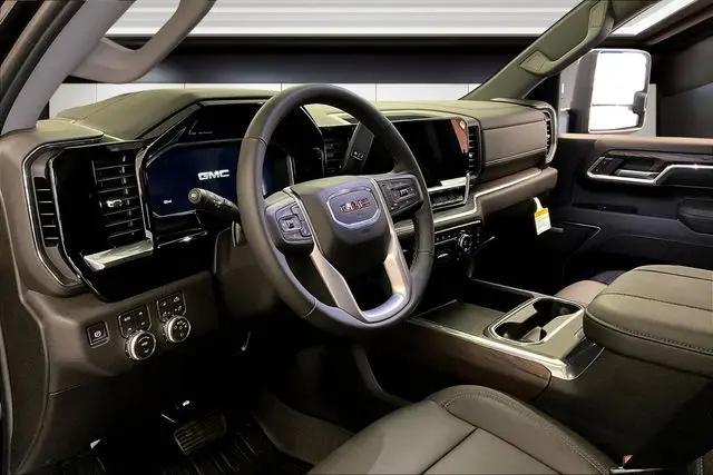 2026 GMC Sierra 2500HD Crew Cab, Standard Bed, SLT, 4WD