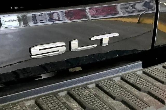 2026 GMC Sierra 2500HD Crew Cab, Standard Bed, SLT, 4WD