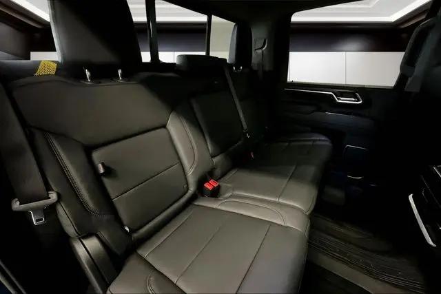 2026 GMC Sierra 2500HD Crew Cab, Standard Bed, SLT, 4WD