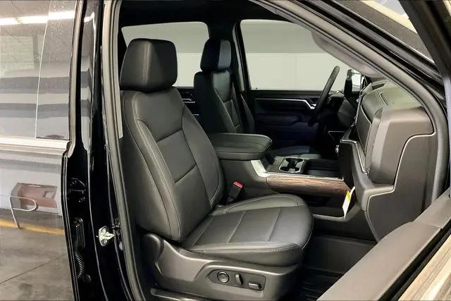 2026 GMC Sierra 2500HD Crew Cab, Standard Bed, SLT, 4WD