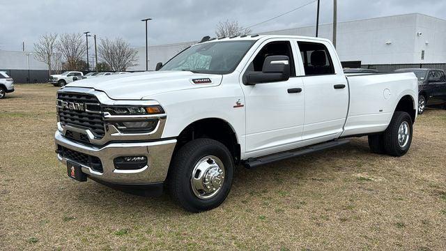 2026 Ram 3500 Tradesman Crew Cab 4x4 8' Box