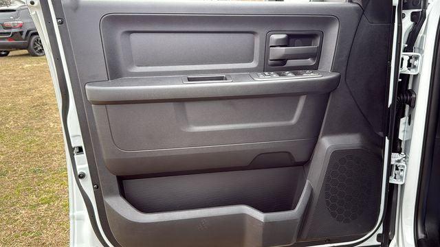 2026 Ram 3500 Tradesman Crew Cab 4x4 8' Box