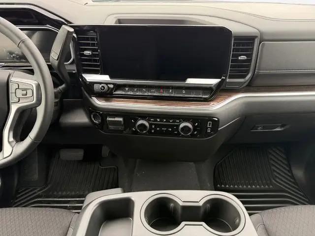 2026 Chevrolet Silverado 3500HD Crew Cab, Long Bed, LT Dual Rear Wheel, RWD