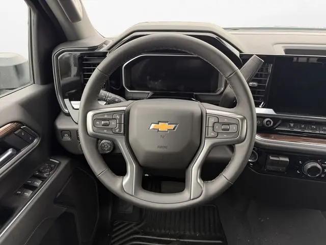 2026 Chevrolet Silverado 3500HD Crew Cab, Long Bed, LT Dual Rear Wheel, RWD