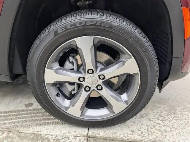 2026 Jeep Grand Cherokee Limited 4x2
