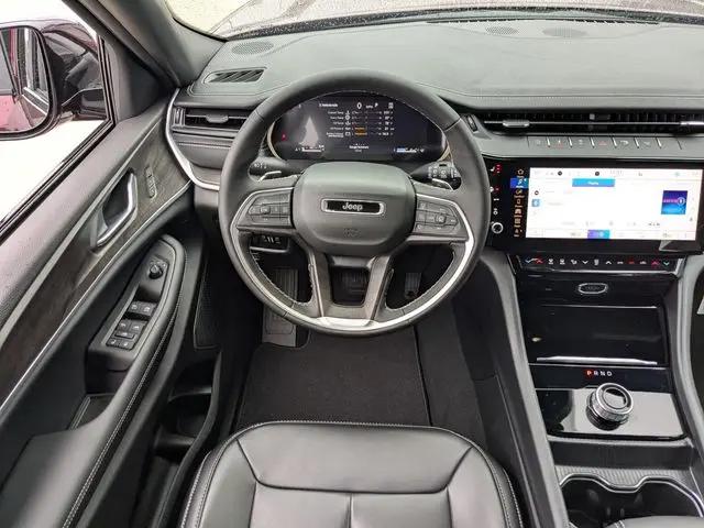 2026 Jeep Grand Cherokee Limited 4x2