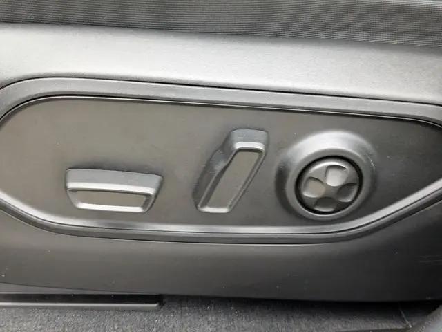 2026 Jeep Grand Cherokee Limited 4x2