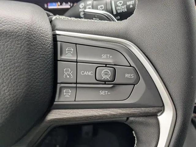 2026 Jeep Grand Cherokee Limited 4x2