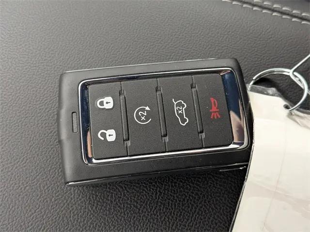 2026 Jeep Grand Cherokee Altitude 4x2