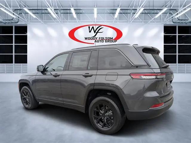 2026 Jeep Grand Cherokee Altitude 4x2