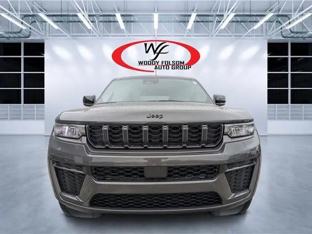 2026 Jeep Grand Cherokee Altitude 4x2