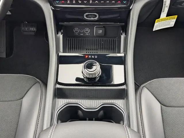 2026 Jeep Grand Cherokee Altitude 4x2