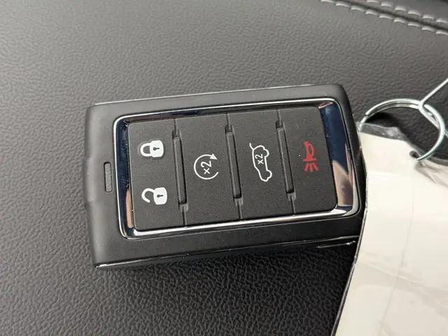 2026 Jeep Grand Cherokee Altitude 4x2