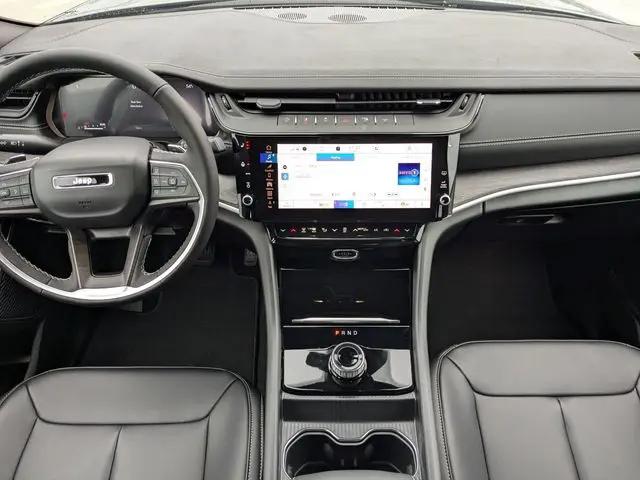 2026 Jeep Grand Cherokee Limited 4x2