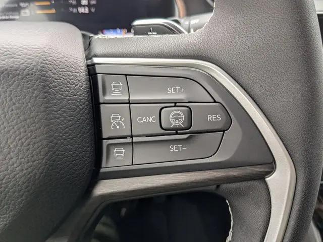 2026 Jeep Grand Cherokee Limited 4x2