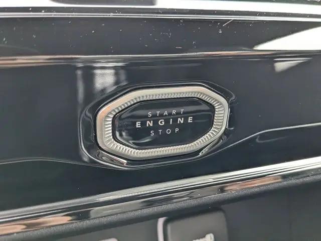 2026 Jeep Grand Cherokee Limited 4x2