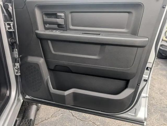 2026 Ram 2500 Black Express Crew Cab 4x4 6'4" Box