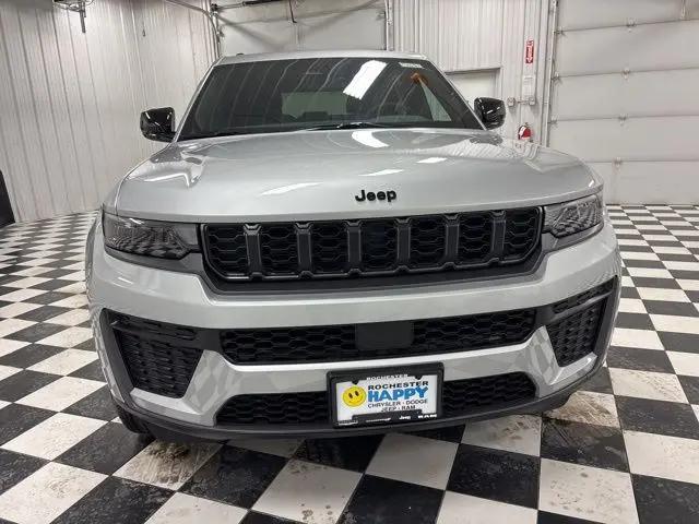 2026 Jeep Grand Cherokee Altitude 4x4