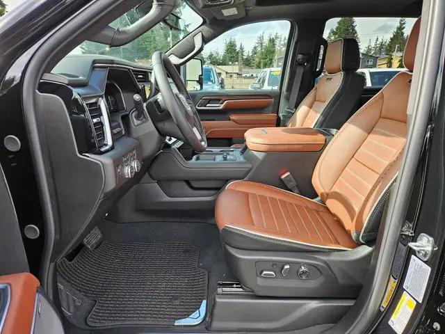 2026 GMC Sierra 2500HD Crew Cab, Standard Bed, Denali Ultimate, 4WD