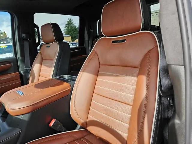 2026 GMC Sierra 2500HD Crew Cab, Standard Bed, Denali Ultimate, 4WD