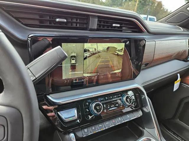 2026 GMC Sierra 2500HD Crew Cab, Standard Bed, Denali Ultimate, 4WD