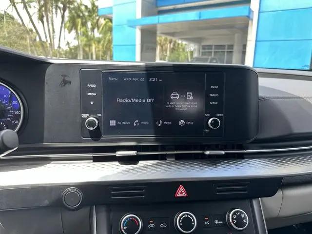 2024 Kia Carnival MPV LX Seat Package