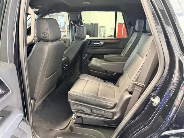 2025 GMC Yukon 4WD Denali