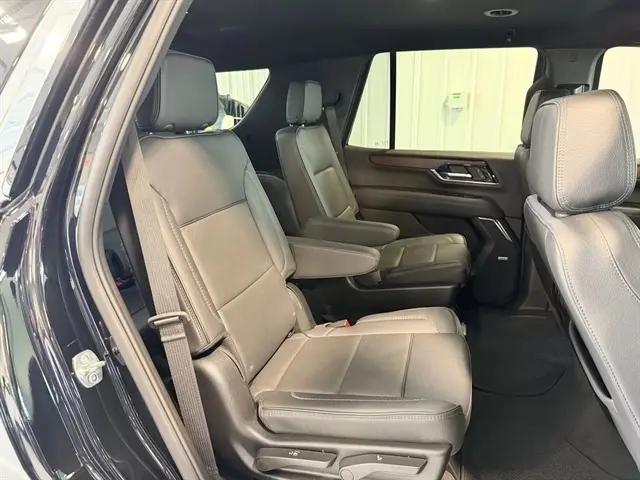 2025 GMC Yukon 4WD Denali