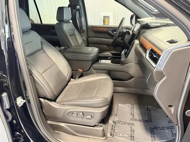2025 GMC Yukon 4WD Denali