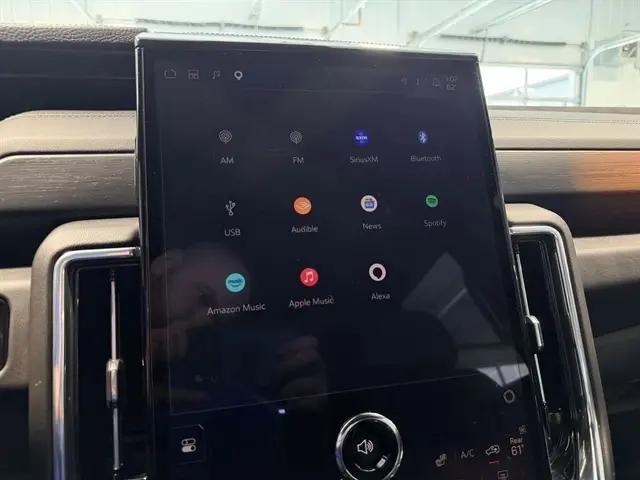 2025 GMC Yukon 4WD Denali