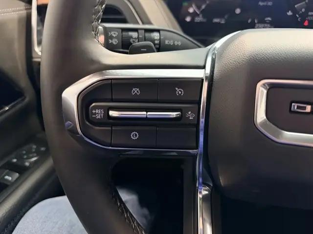2025 GMC Yukon 4WD Denali
