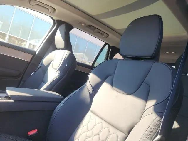 2026 Volvo XC90 Plus, B5 AWD Gas (mild hybrid), Gasoline, Bright, 7 Seats