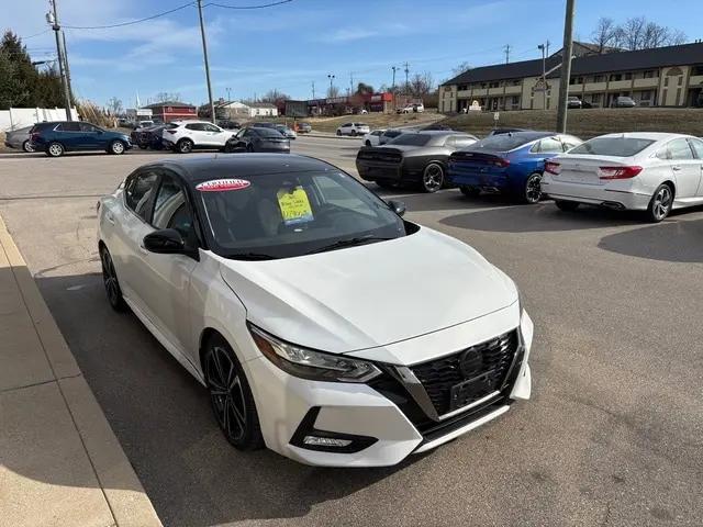 2022 Nissan Sentra SR Xtronic CVT