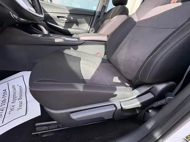2022 Nissan Sentra SR Xtronic CVT