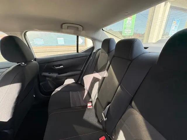 2022 Nissan Sentra SR Xtronic CVT