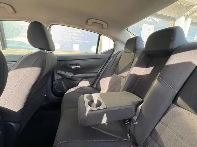 2022 Nissan Sentra SR Xtronic CVT