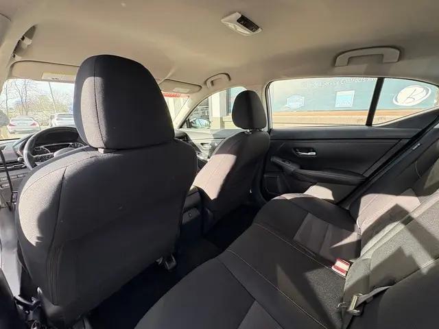 2022 Nissan Sentra SR Xtronic CVT