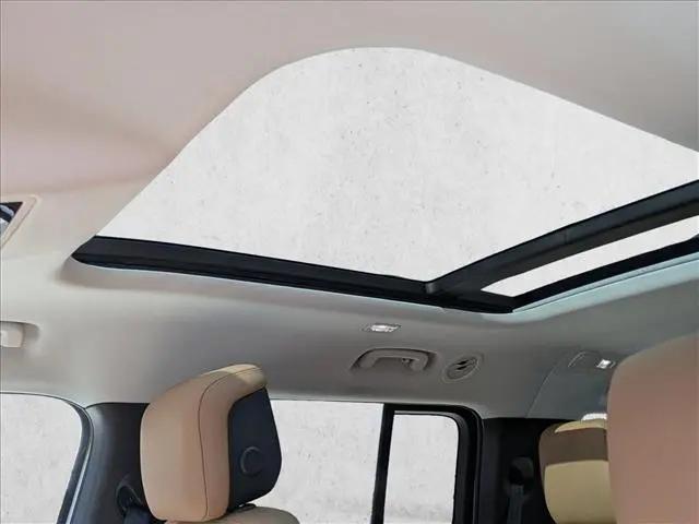 2026 Land Rover Defender P300 S