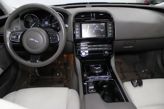 2017 Jaguar XE 35t Premium