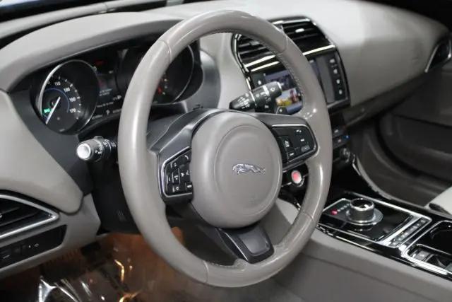 2017 Jaguar XE 35t Premium