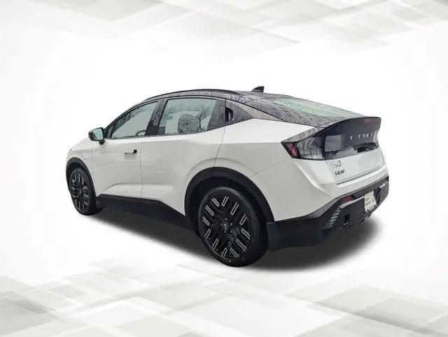 2026 Nissan LEAF PLATINUM+