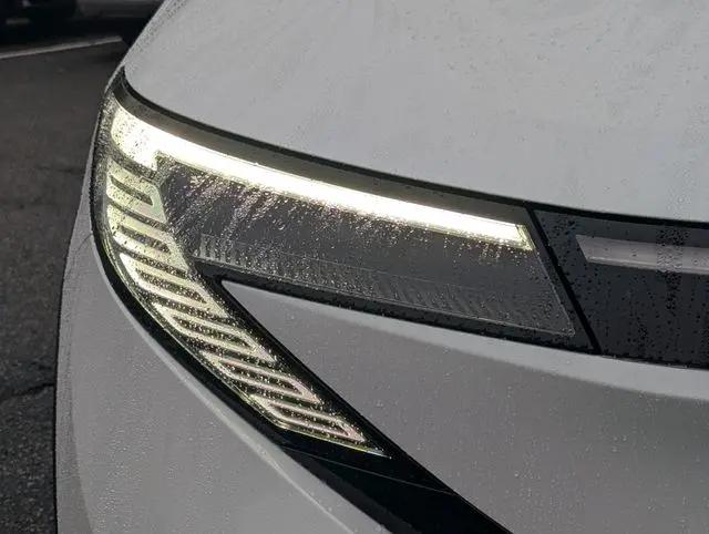 2026 Nissan LEAF PLATINUM+