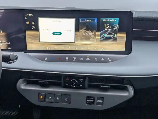 2026 Nissan LEAF PLATINUM+