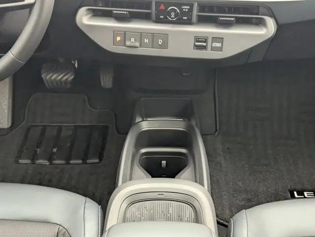 2026 Nissan LEAF PLATINUM+