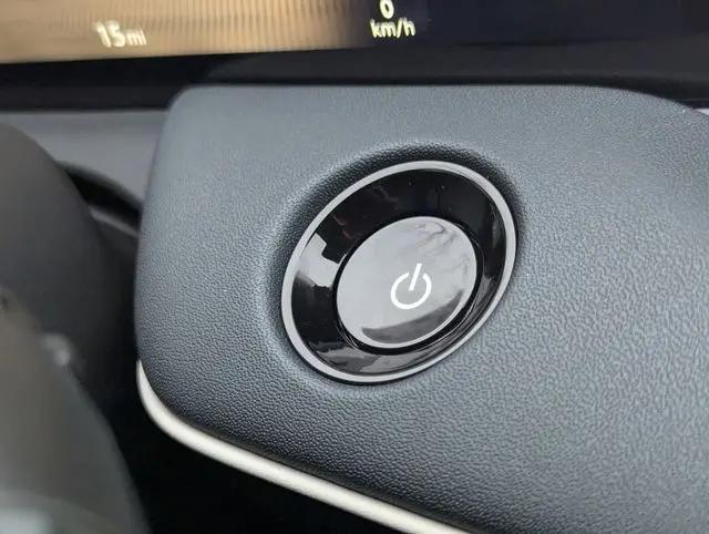 2026 Nissan LEAF PLATINUM+