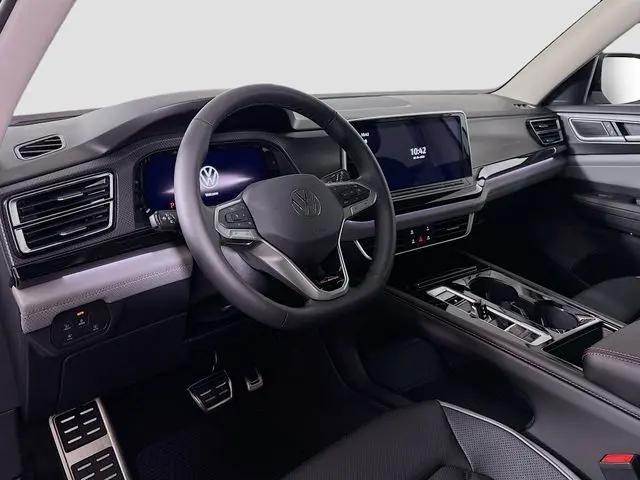 2026 Volkswagen Atlas Peak Edition
